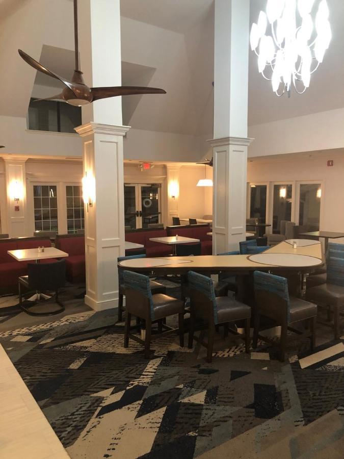 ホテル ホームウッド スイーツ バイ ヒルトン アトランタ ピーチツリー コーナーズ Peachtree Corners エクステリア 写真